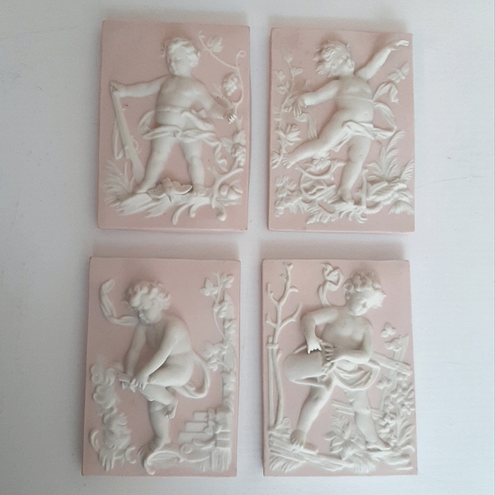 Vintage Bisque Pink & White Wall Plaques set of 4 - Picture 15 of 16